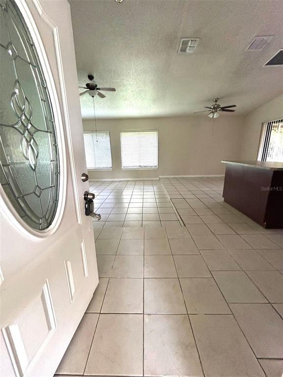 Foto del edificio - 844 E Flag Ln