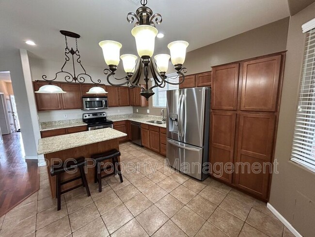 Building Photo - 18132 W Port Royale Ln