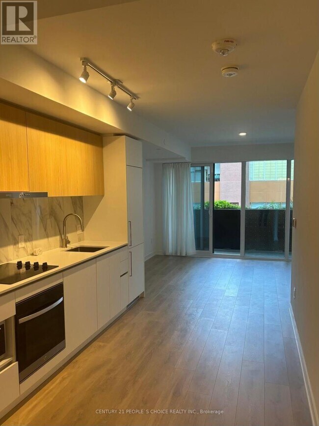 Photo du bâtiment - 1100 Sheppard Ave W