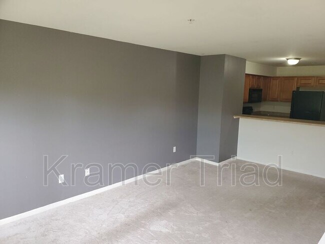 Building Photo - 1152 Faulkner