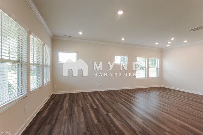 Foto del edificio - 3 br, 2.5 bath House - 3101 Lisburn St