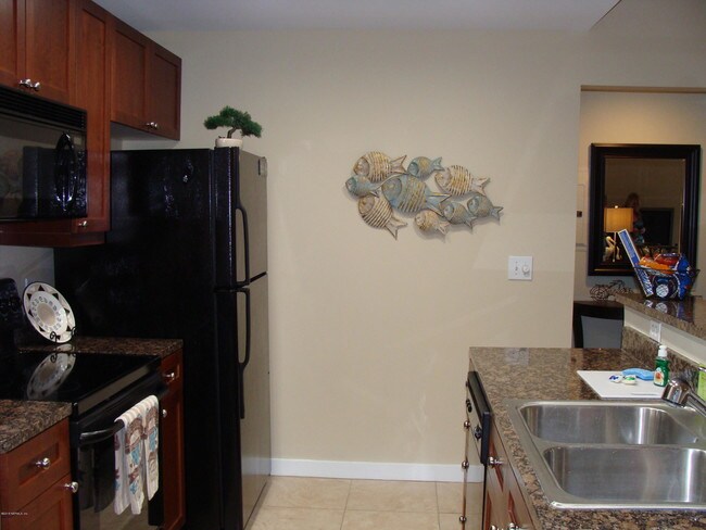 Foto del edificio - 955 Registry Blvd