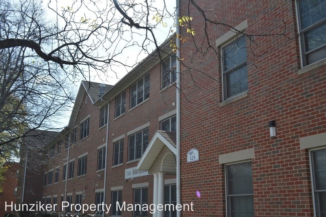 Building Photo - 123 Sheldon Ave