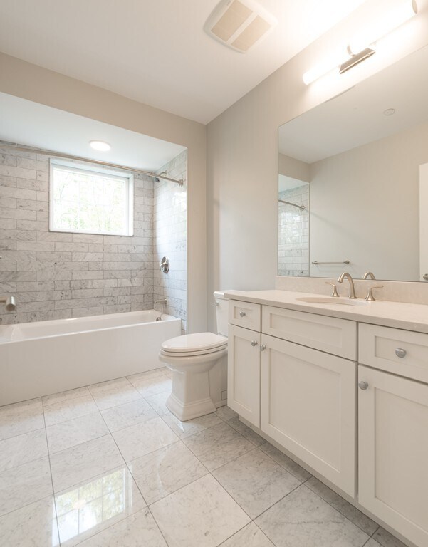 Foto del edificio - 57 Savin Hill Ave