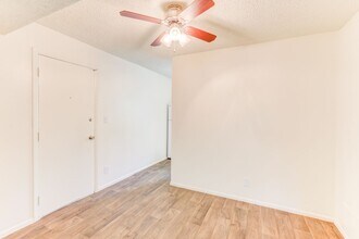 Interior Photo - Creekside At Amherst Apartments