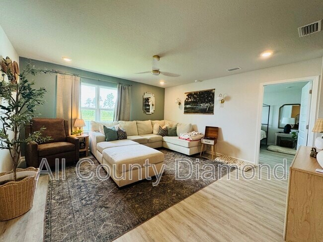 Building Photo - 6561 Slabinski Ln