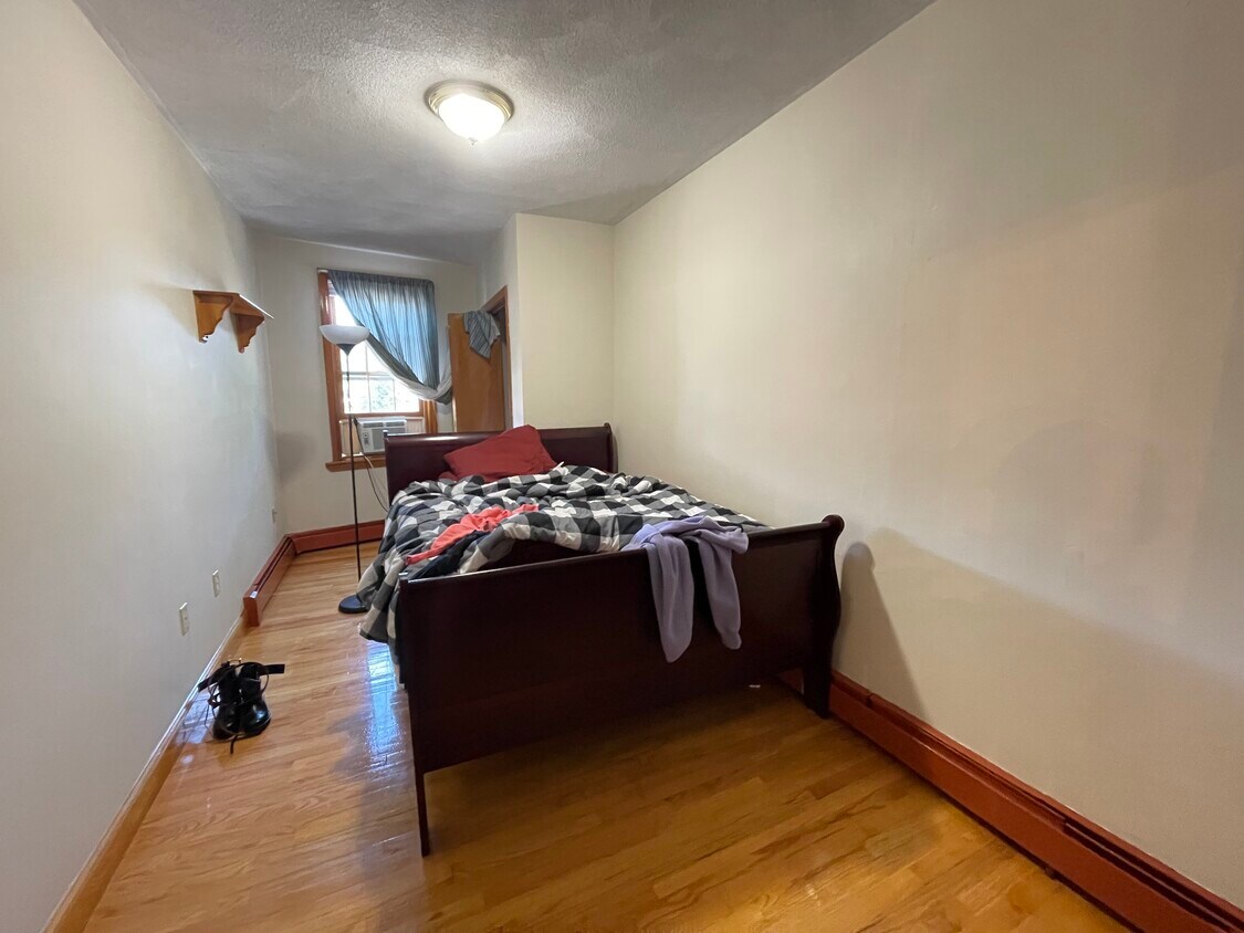 Foto del edificio - 1124 Cambridge St