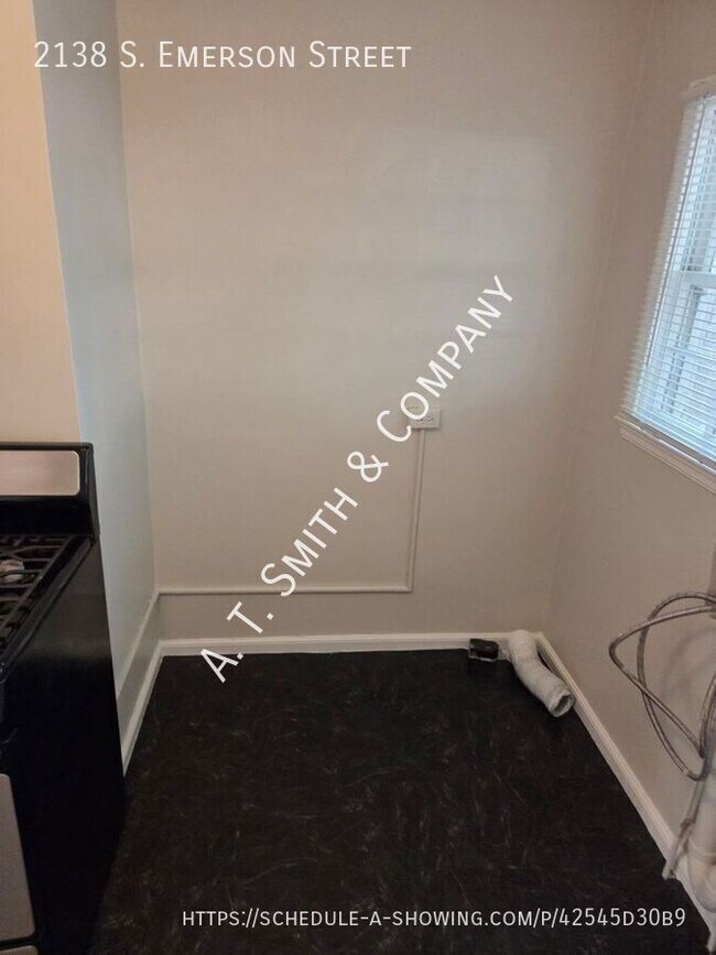 Foto del edificio - 2138 S Emerson St
