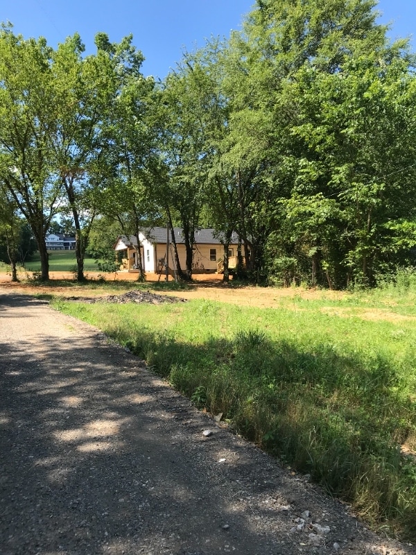 Building Photo - 1914 Double Log Cabin Rd