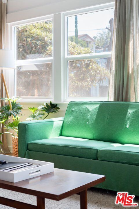 Foto del edificio - 1933 Kent St