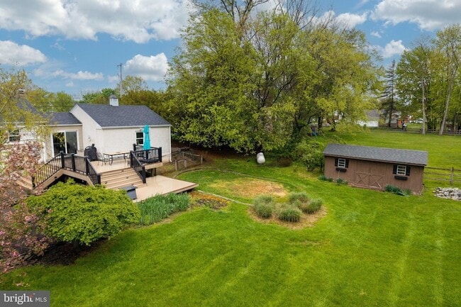 Foto del edificio - 70 Level Rd