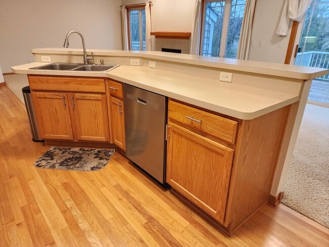 Building Photo - 13667 Couchtown Ave