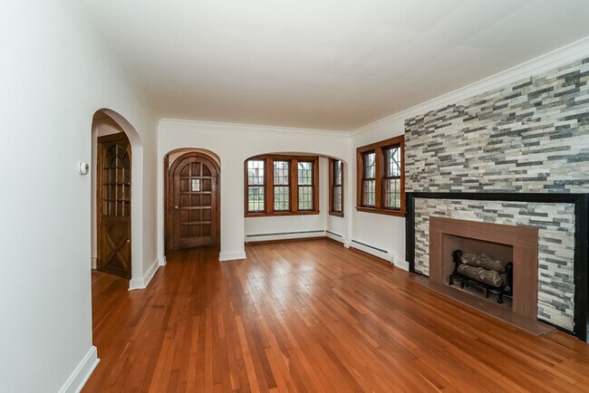 Foto del edificio - 4012 Hudson Dr