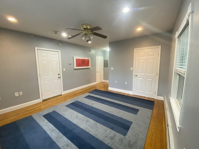 Building Photo - 24 Griggs Ln