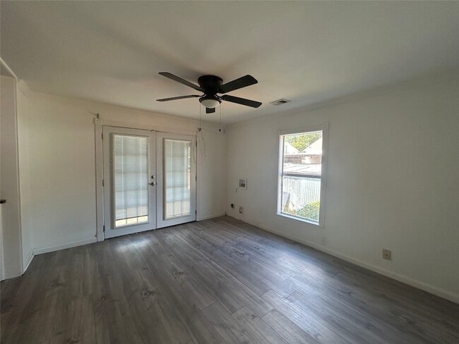 Photo - 3419 Elser St House