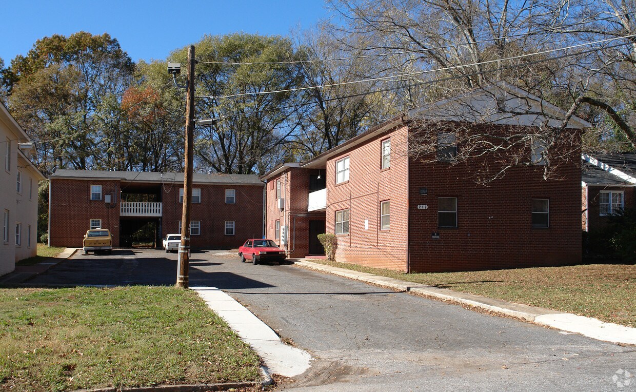 Building Photo - 212 Bld 2 Kirkwood Rd