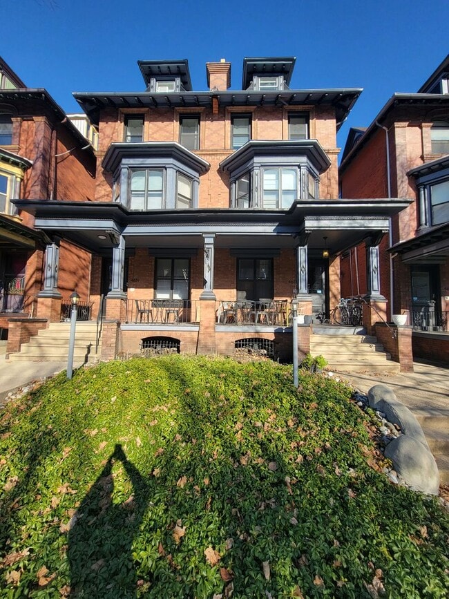 Foto del edificio - 4619 Cedar Ave