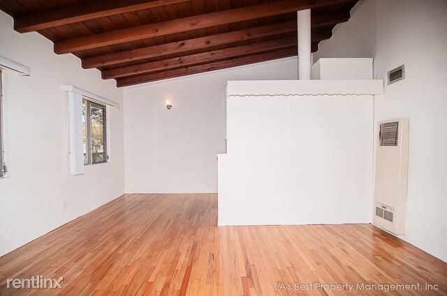 Foto del edificio - 1 br, 1 bath  - 3111 Colorado Ave Unit E