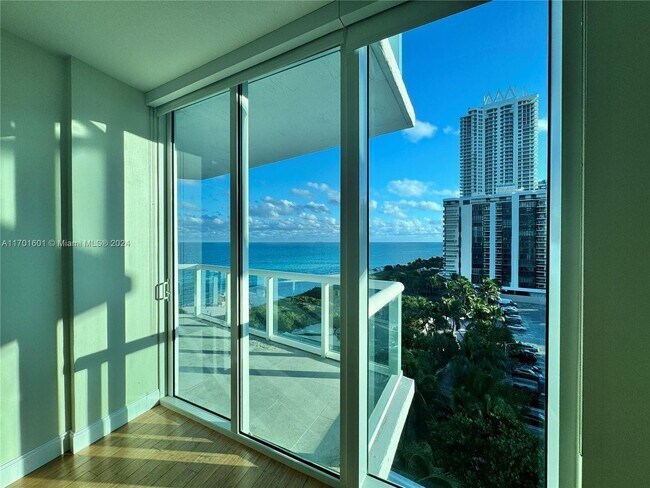 Building Photo - 6515 Collins Ave