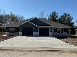 Building Photo - 11866 Ridgeway Dr