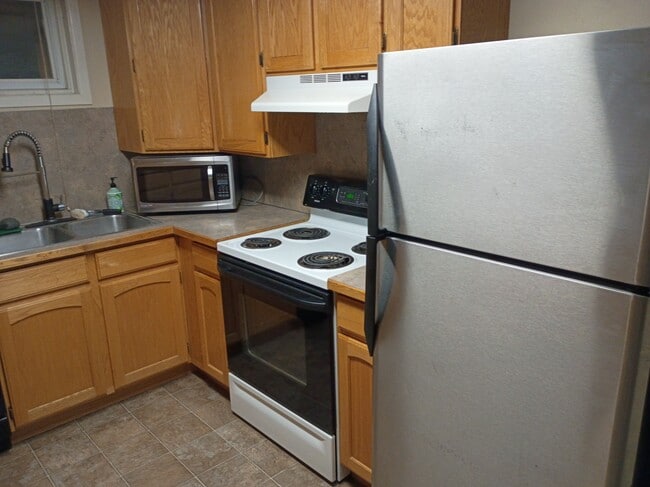 Building Photo - 564 Richland Ave