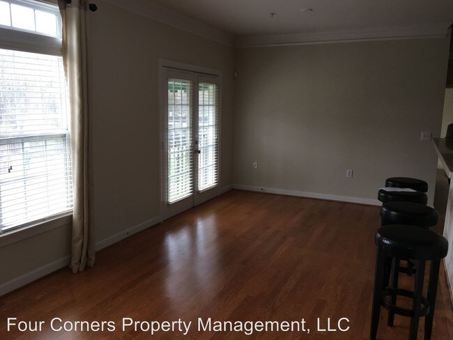 Building Photo - 104 Sunset Cir