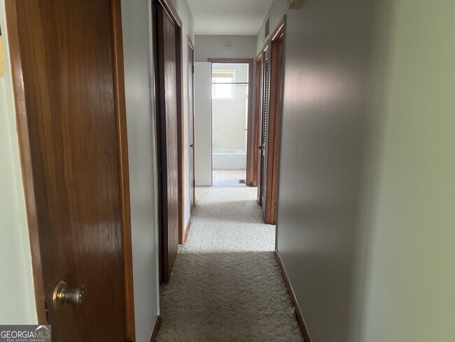 Foto del edificio - 1314 Greenbriar Dr