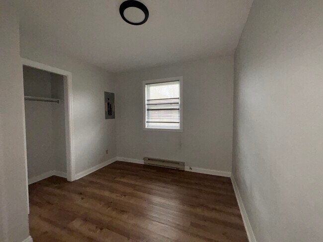 Photo du bâtiment - Apartment for Rent