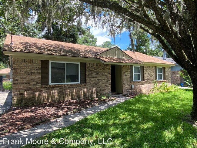Building Photo - 3 br, 2 bath House - 110 Greenbriar Court