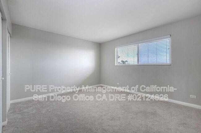 Foto del edificio - 4944 Cass St