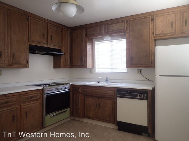 Building Photo - 228 S Gemstone St