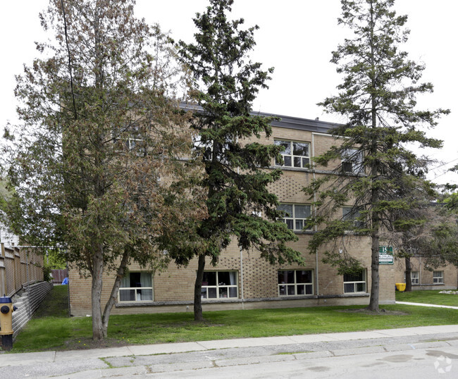 Photo du bâtiment - 9-15 33rd St
