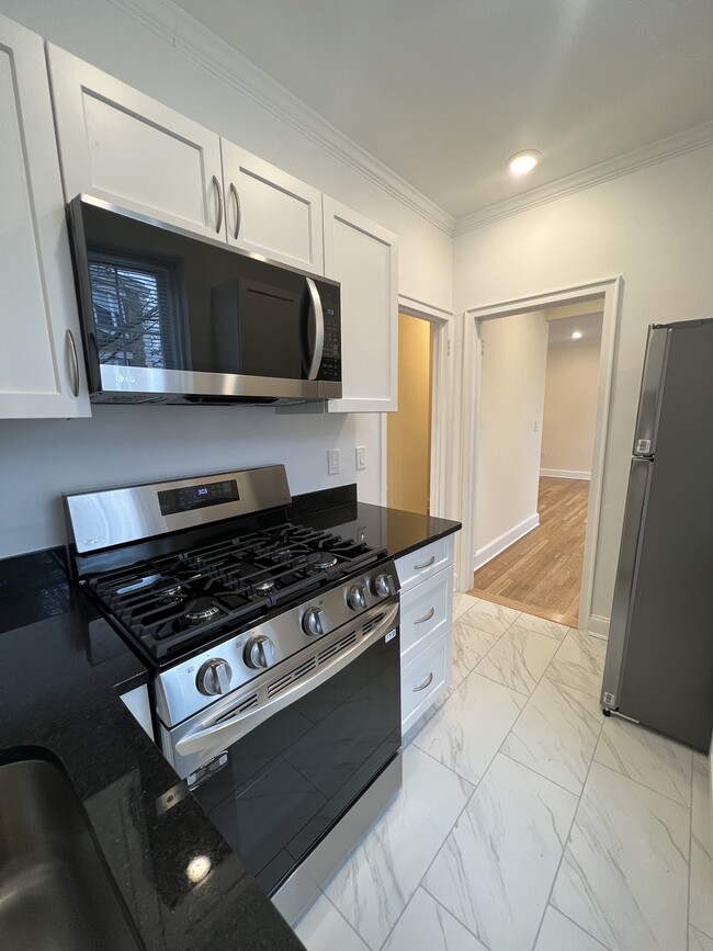 Building Photo - 75 Kilsyth Rd