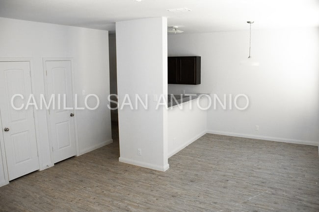 Foto del edificio - 8607 Tesoro Hills
