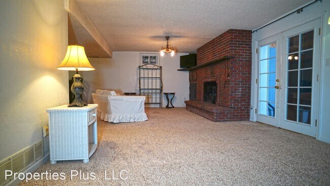 Building Photo - Studio, 1 bath House - 509 7th Street