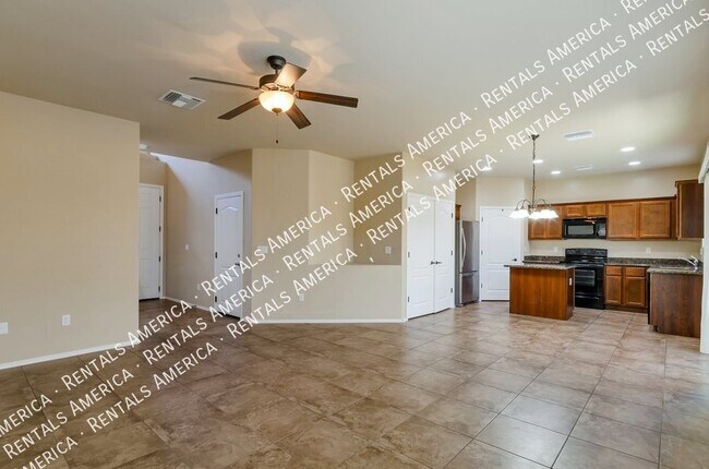 Foto del edificio - 3830 E 3rd St