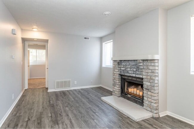 Interior Photo - Belleville