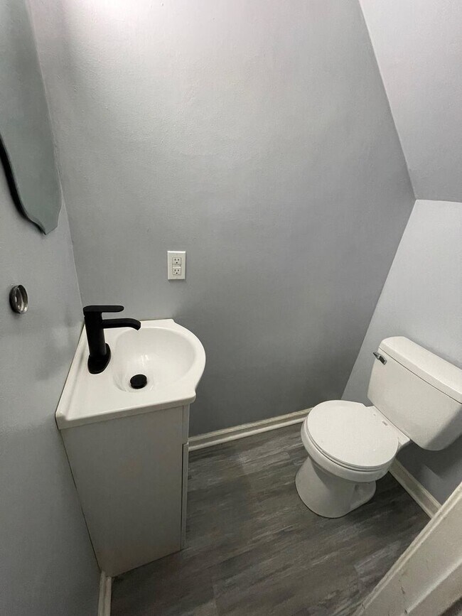 Foto del edificio - Updated 2 Bedroom Unit!