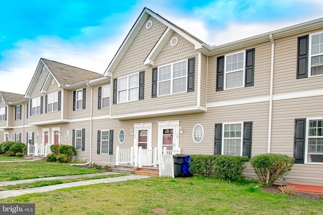 Building Photo - 72 Bay Hill Ln