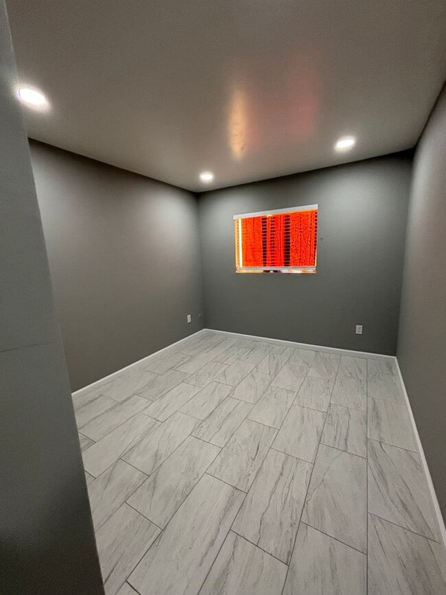 Building Photo - Remodeled 4 bedroom Home in Chula Vista