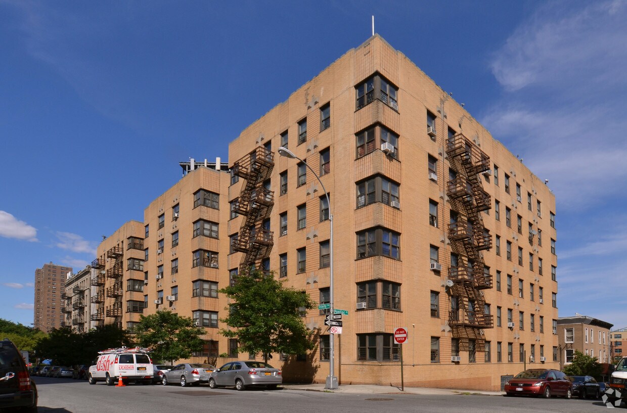 620 Trinity Avenue Apartments in Bronx, NY