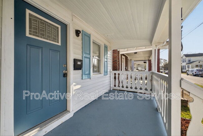 Building Photo - 1316 22nd St