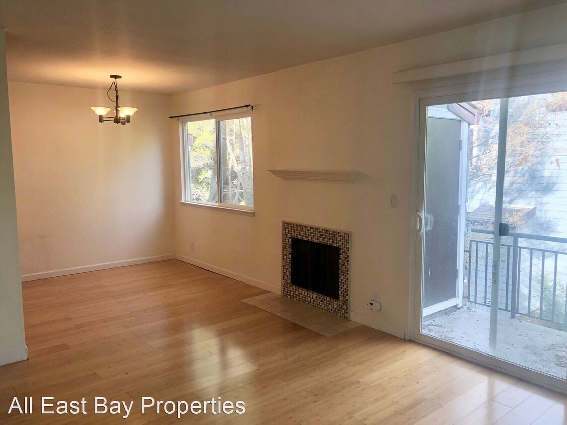 Primary Photo - 2 br, 1 bath House - 16 Emery Bay Dr.