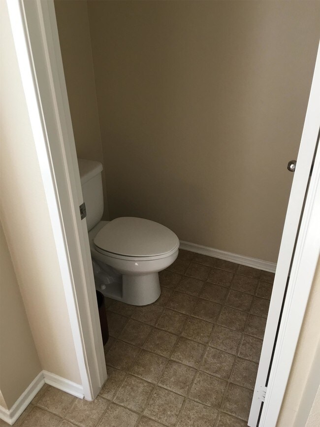 Foto del edificio - 4280 Windspring Cir