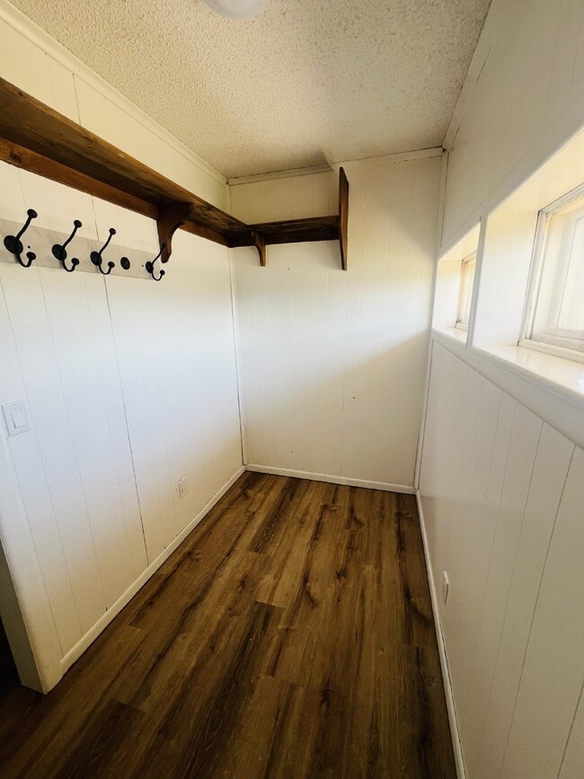 Photo - 840 N Windermere Dr Apartment