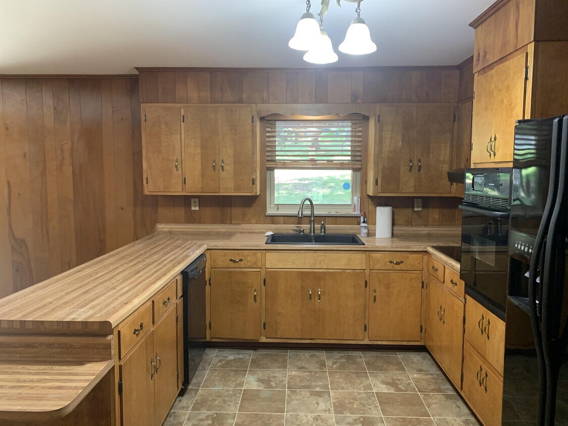 Primary Photo - 115 Co Rd 576