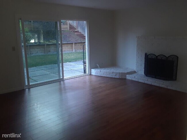 Building Photo - 3 br, 2 bath House - 29 Stasia Drive