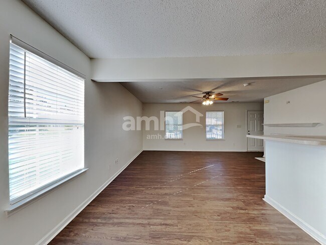 Building Photo - 160 Camforth Drive