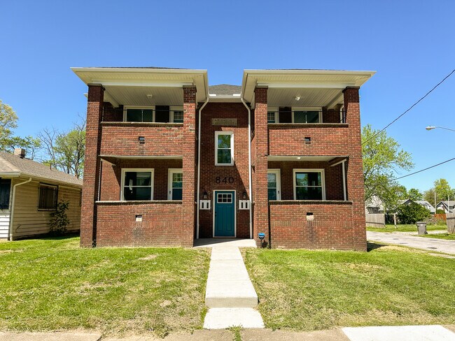 Foto del edificio - 840 W Indianola Ave