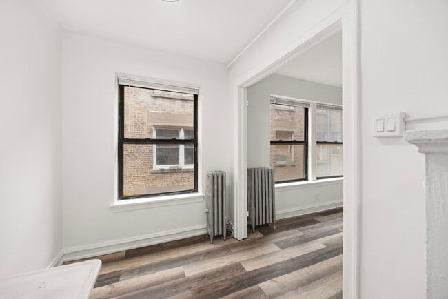 Building Photo - 158 N Central Ave